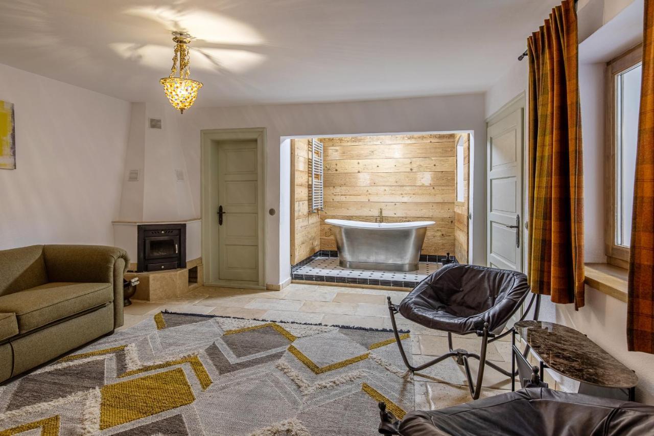Das Fort Boutique Rîşnov Luaran gambar