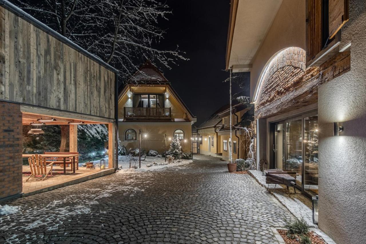 Das Fort Boutique Rîşnov Luaran gambar